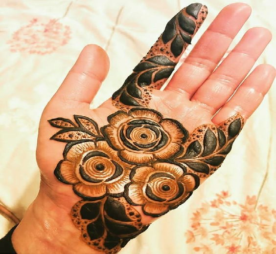 The Ultimate Bridal Mehendi Designs to Wishlist for your Wedding!